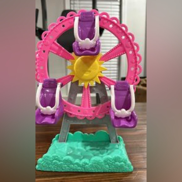 Barbie Chelsea Merry Go Round - Picture 3 of 3